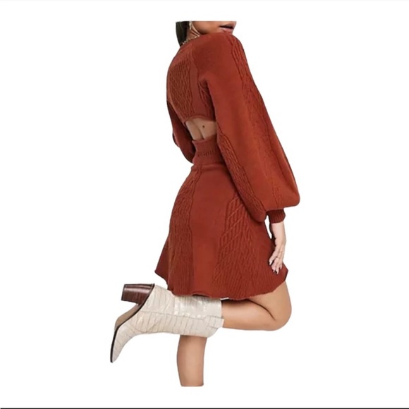 Free people sweater dress with cut out - Picture 5 of 15